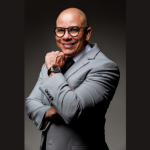 Gilberson Wanderley Silva explica que Lipo HD e Lipo LAD oferecem definição corporal, mas exigem avaliação cuidadosa dos riscos e benefícios.