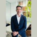 Paulo Henrique Silva Maia reflete sobre os desafios e oportunidades que a inteligência artificial impõe ao ambiente escolar.