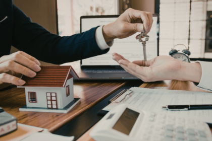 O segmento corporativo também impulsiona o mercado imobiliário de alto luxo no Rio, analisa Alex Nabuco dos Santos.