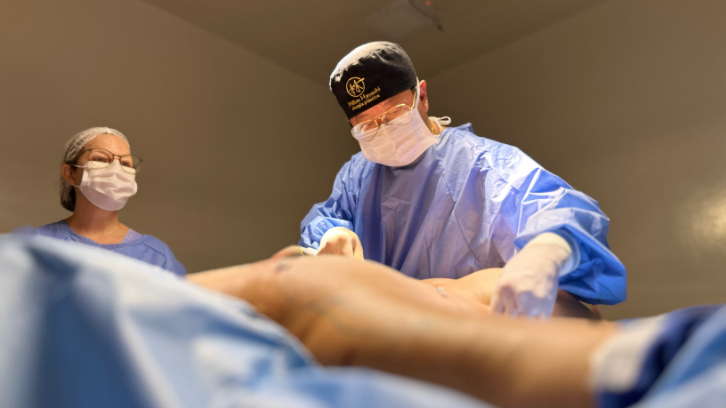 A drenagem linfática no pós-operatório auxilia na redução de edema e melhora da recuperação, afirma Milton Seigi Hayashi.